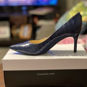 Nine West Pumps! Brand new! (Navy)